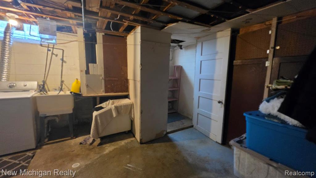 16237 Edmore Drive Property Photo 38