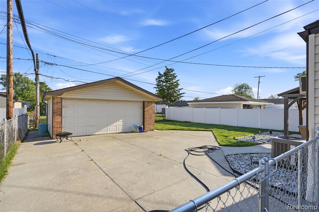 17968 Summer Lane Property Photo 25