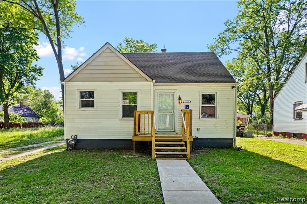 16139 Lamphere Street Property Photo 1