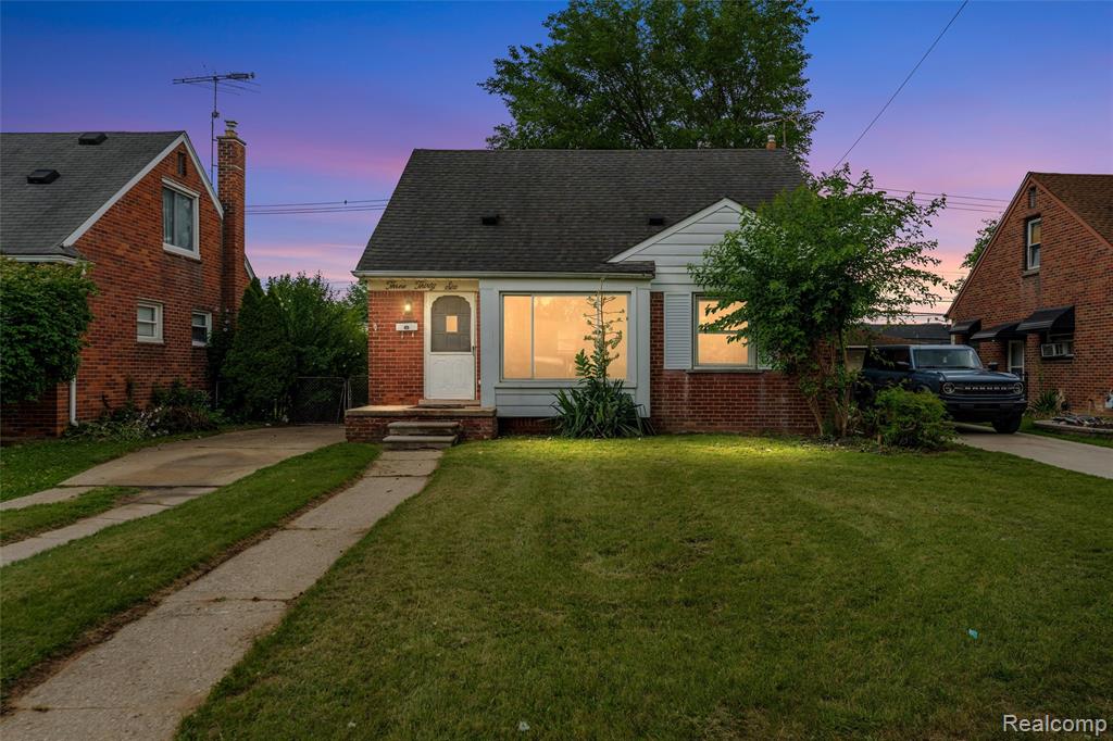 336 Sherbourne Street Property Photo 1
