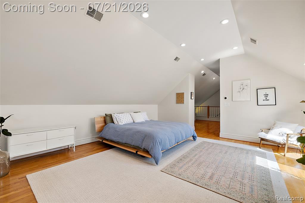 443 E Ferry Street Property Photo 24