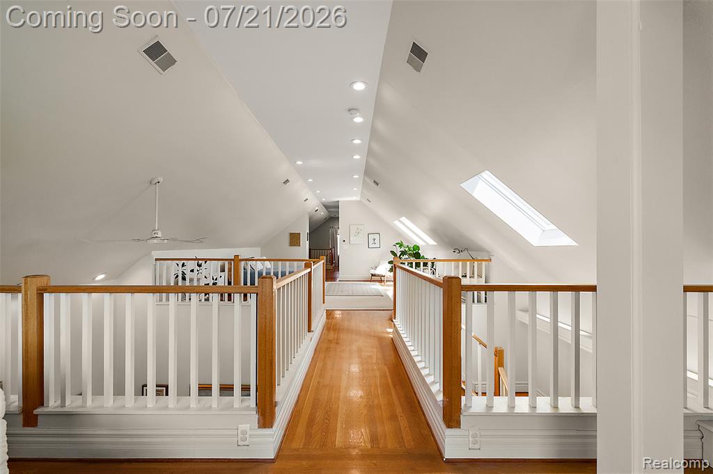 443 E Ferry Street Property Photo 30
