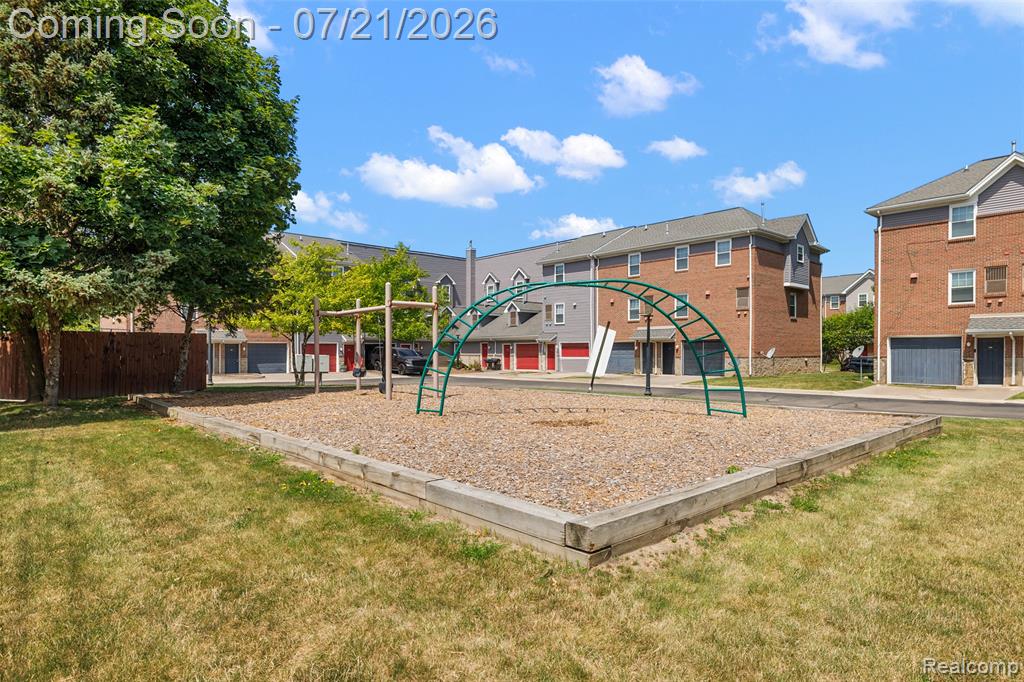443 E Ferry Street Property Photo 50