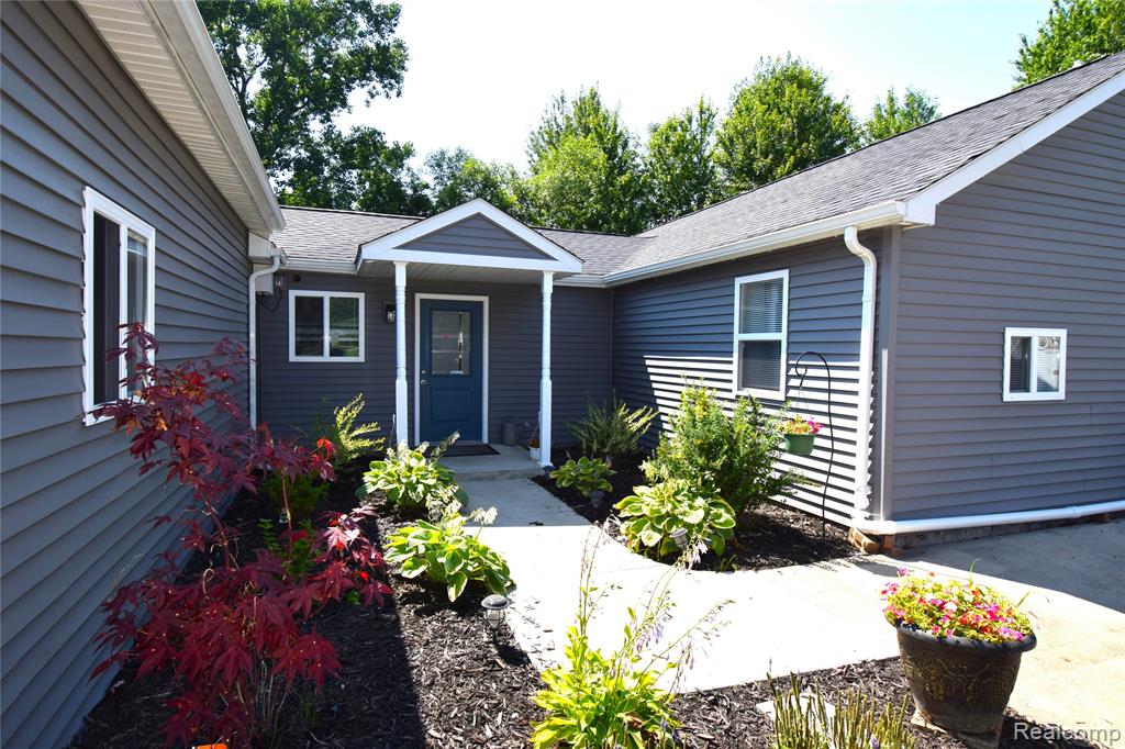 1401 Belle River Road Property Photo 1