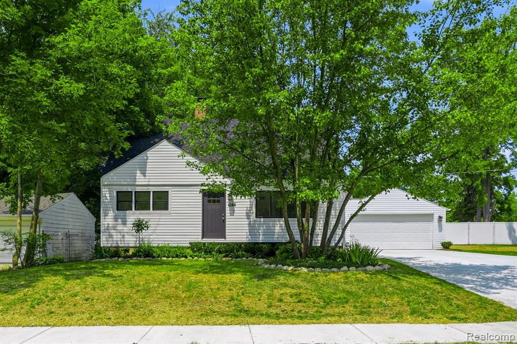 4166 Grayton Drive Property Photo 1