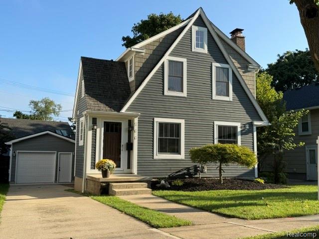 200 W Hoover Avenue Property Photo 1