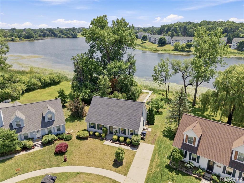 879 Barren Oaks Drive Property Photo 5
