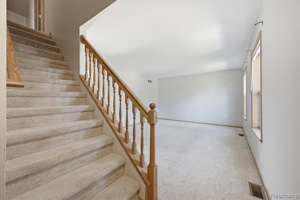 879 Barren Oaks Drive Property Photo 8