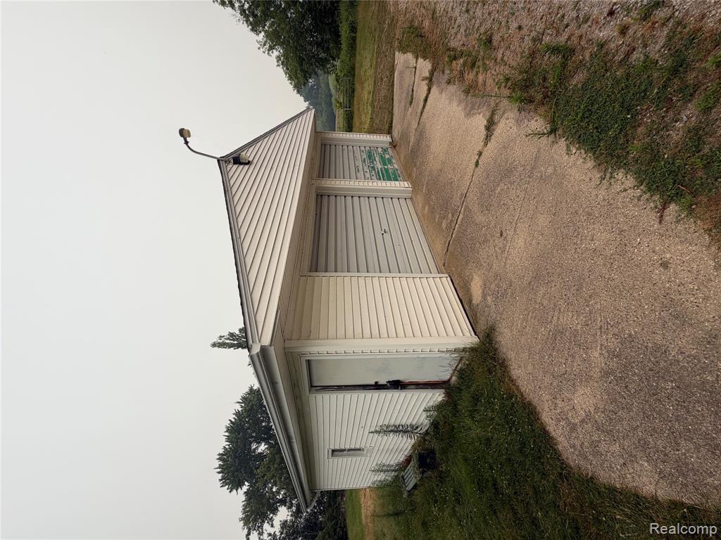 35 E Filion Road Property Photo 4