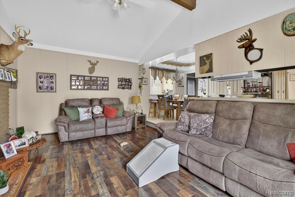 27241 Evelyn Avenue Property Photo 17