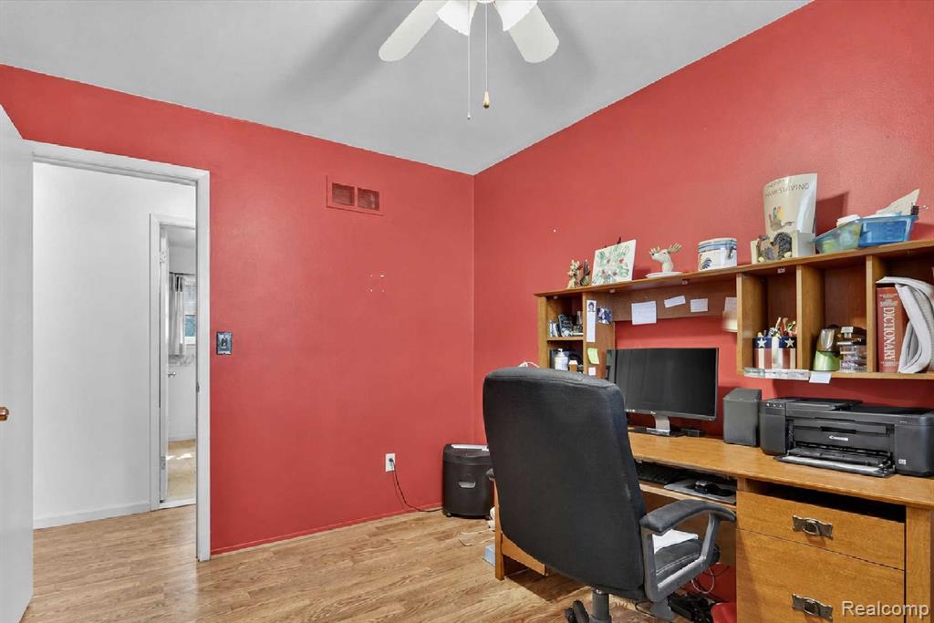 27241 Evelyn Avenue Property Photo 26