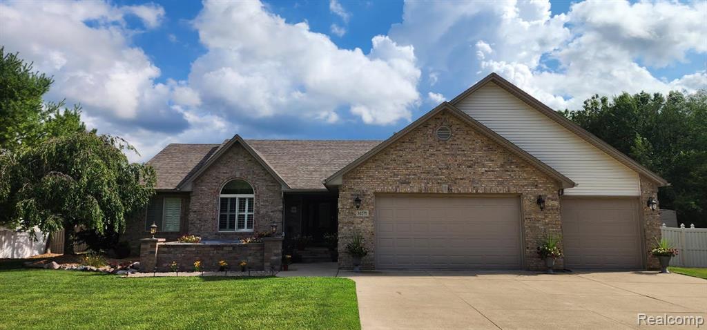 38575 Barth Street Property Photo 5