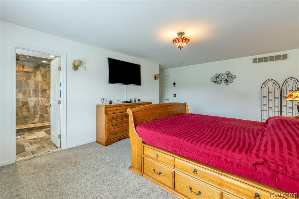 38575 Barth Street Property Photo 17