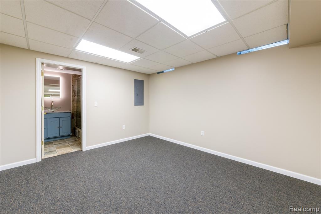 38575 Barth Street Property Photo 28