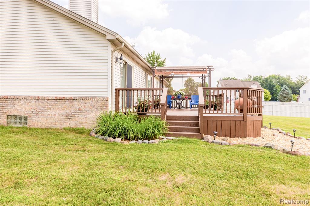 38575 Barth Street Property Photo 45