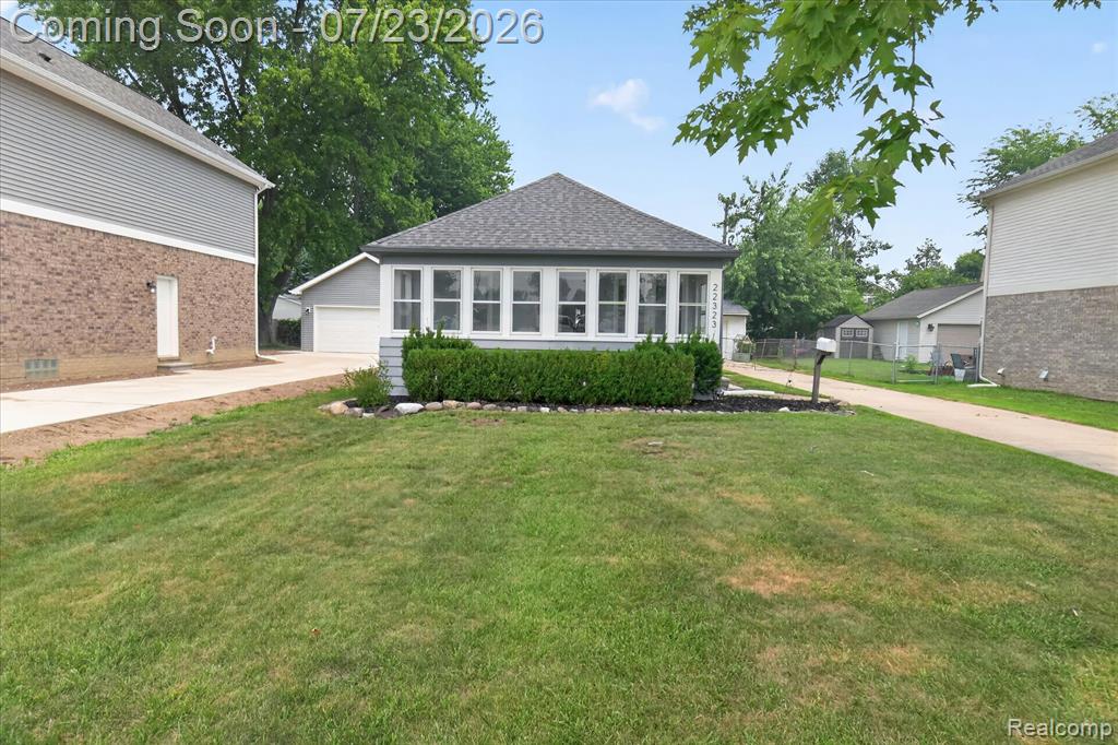 22323 Ridgeway Street Property Photo 1
