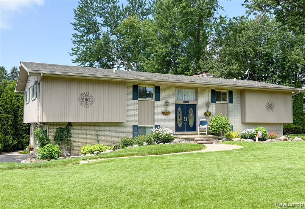 219 Hurondale Drive