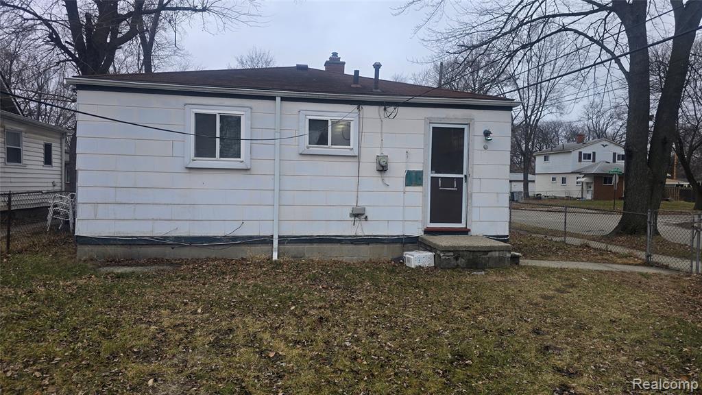 1040 E Bernhard Avenue Property Photo 12