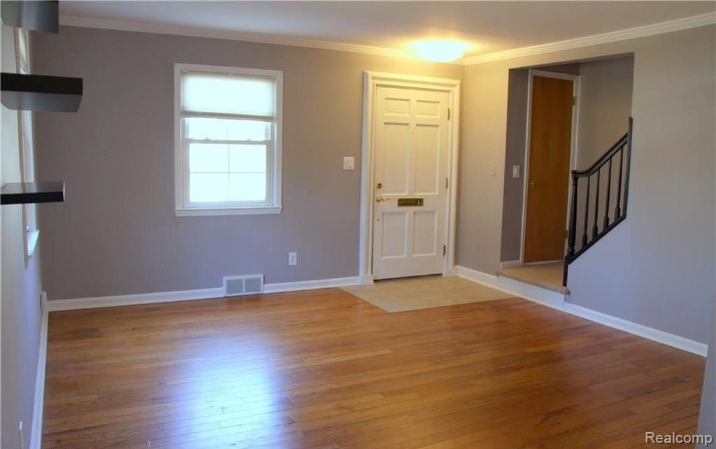 1796 Graefield Road Property Photo 2