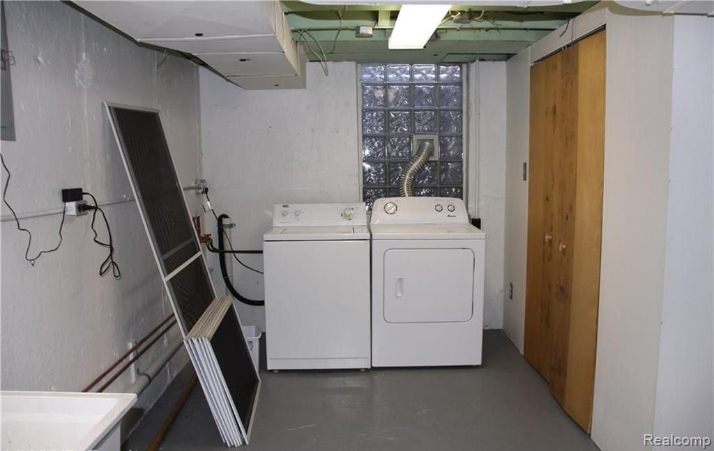 1796 Graefield Road Property Photo 8