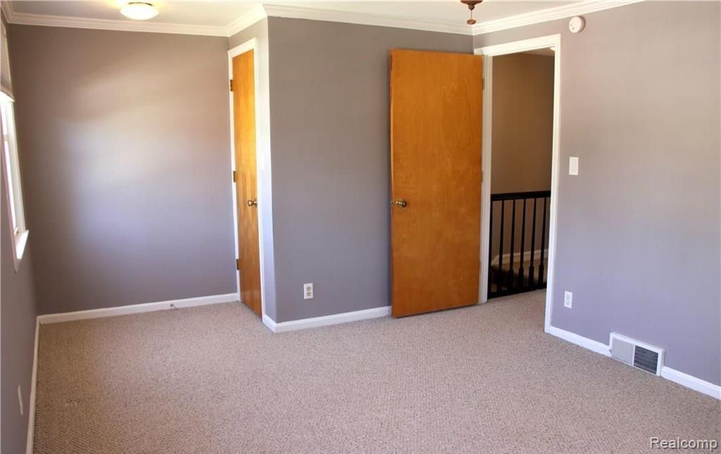 1796 Graefield Road Property Photo 10