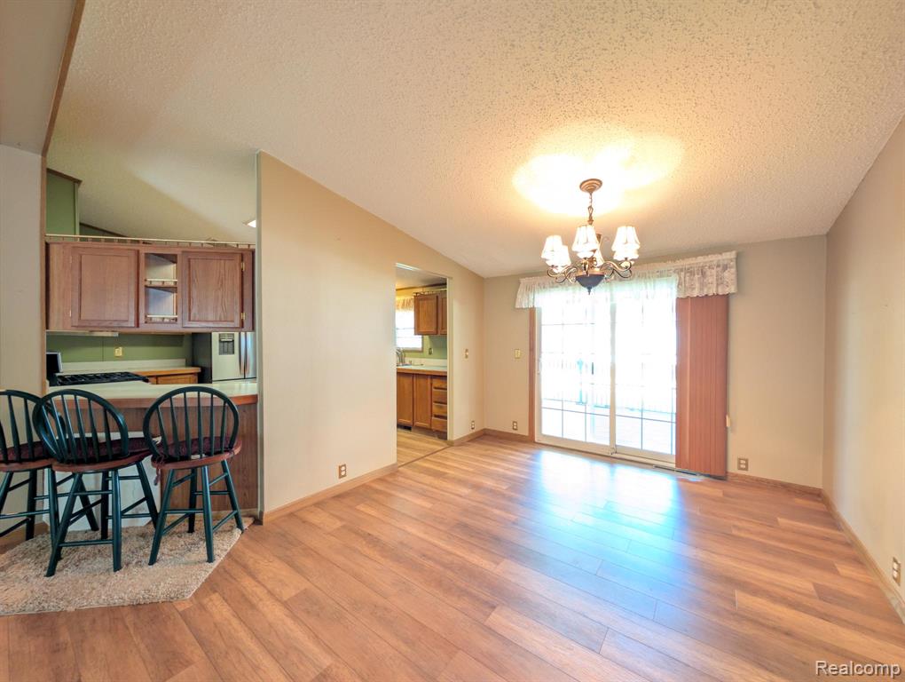 4024 E 54th Street Property Photo 5