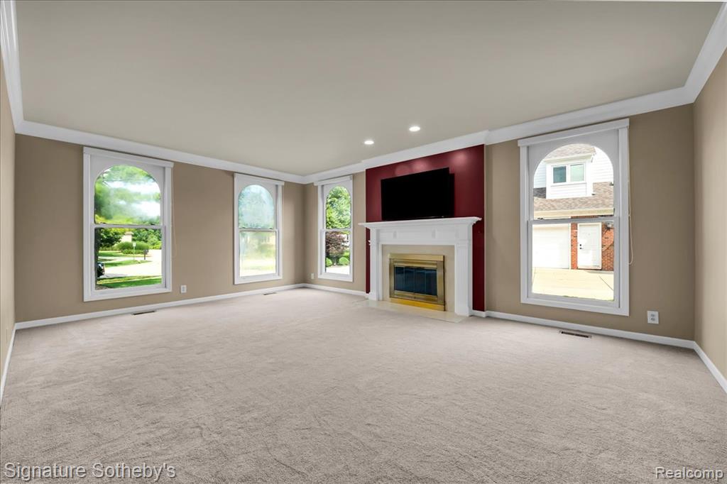 4866 Riverchase Drive Property Photo 5