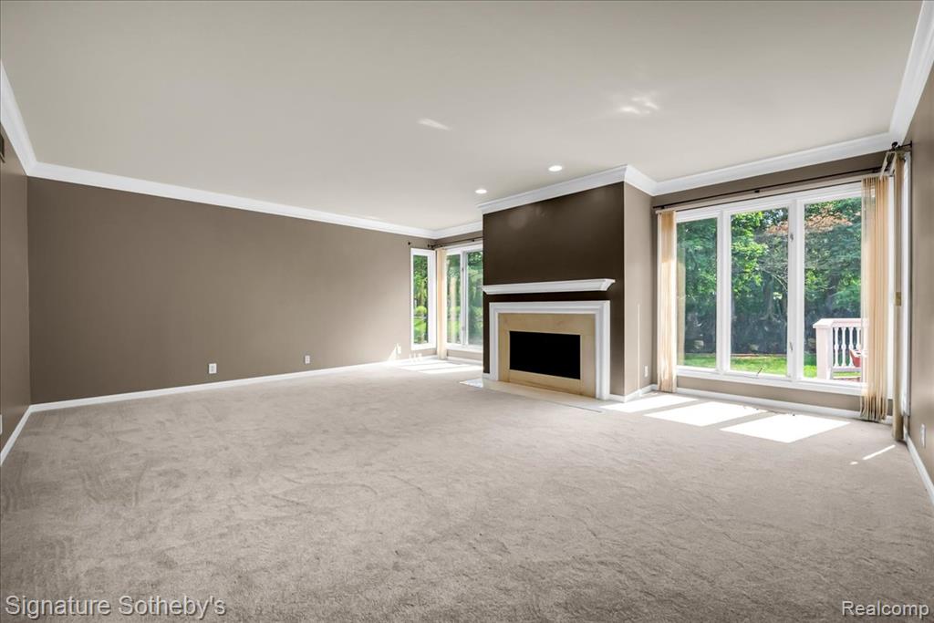 4866 Riverchase Drive Property Photo 8