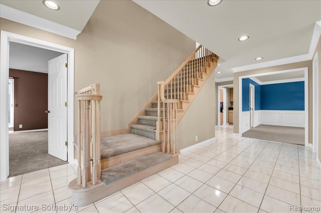 4866 Riverchase Drive Property Photo 9