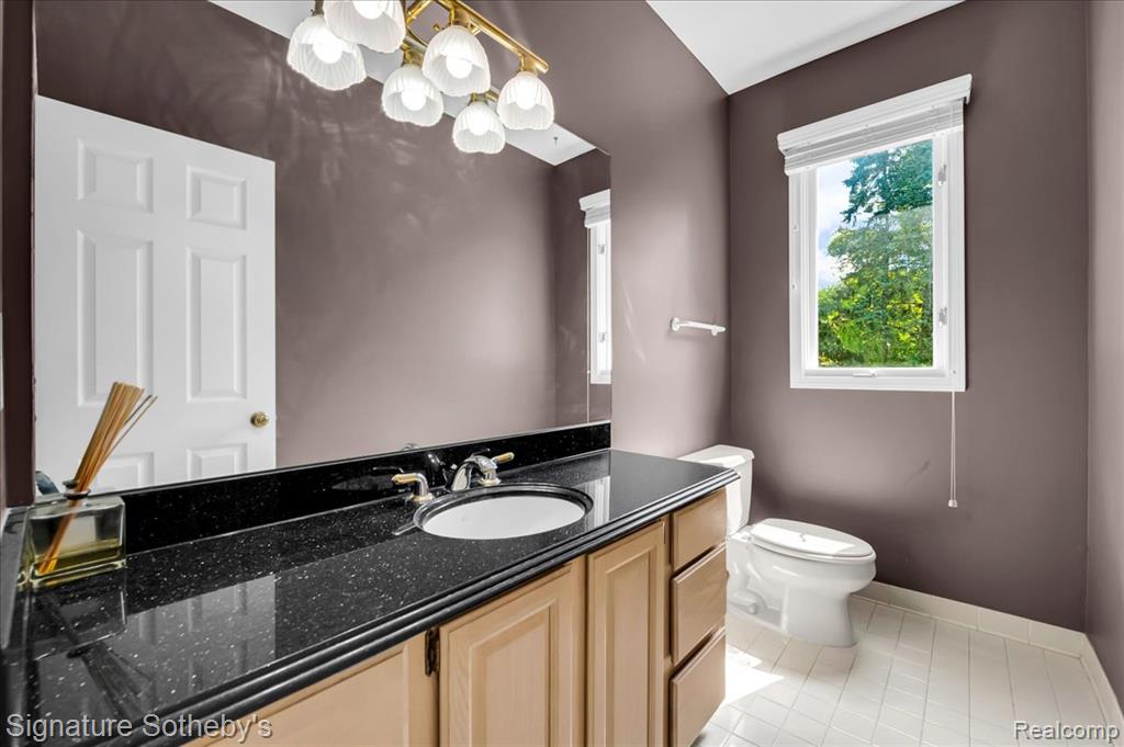 4866 Riverchase Drive Property Photo 19