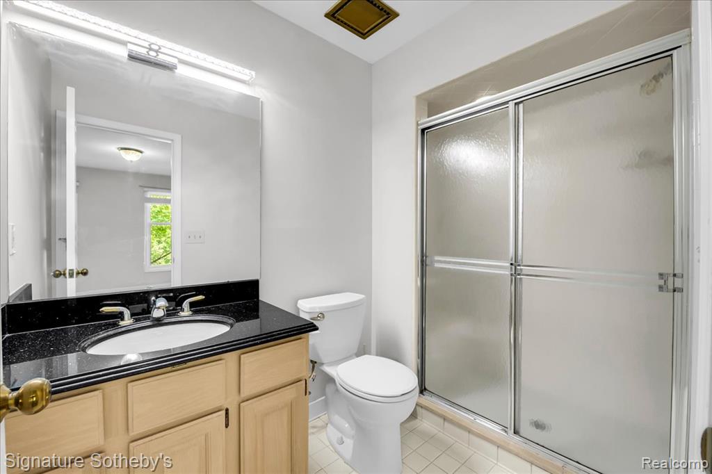 4866 Riverchase Drive Property Photo 27