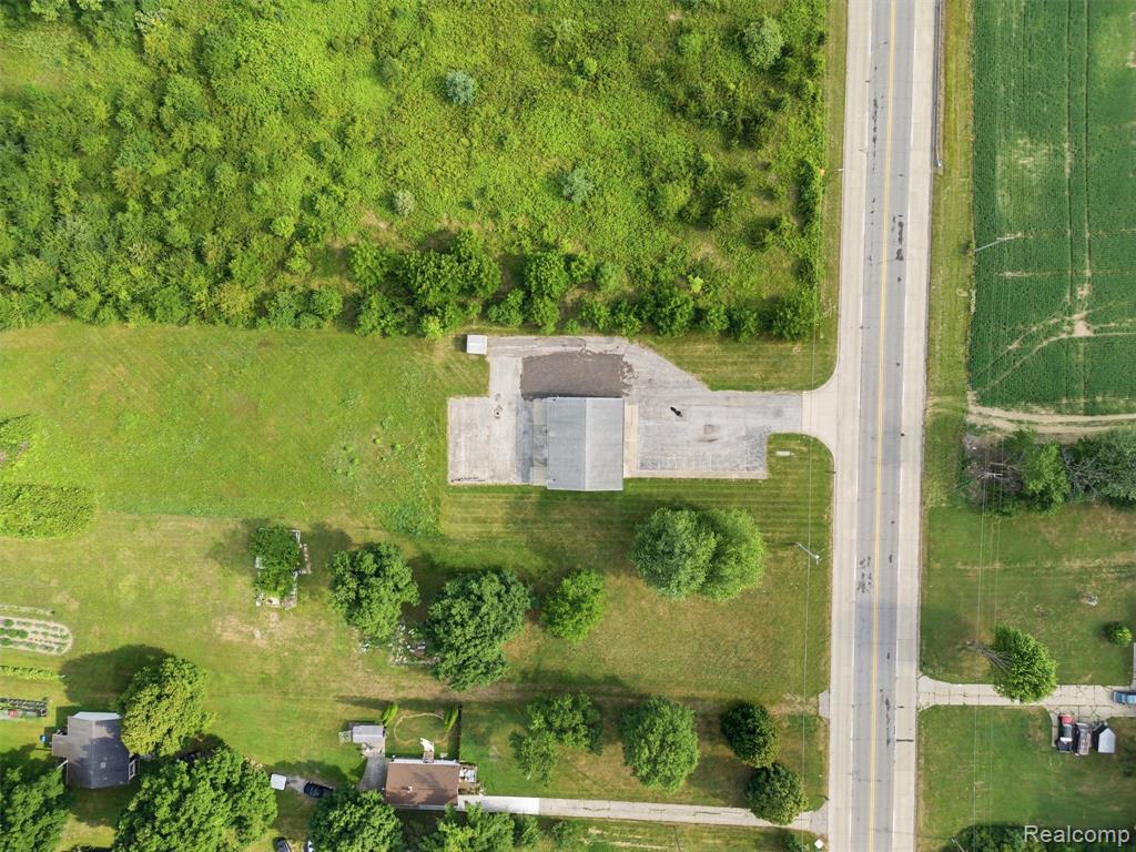 7293 N Clio Road Property Photo 5