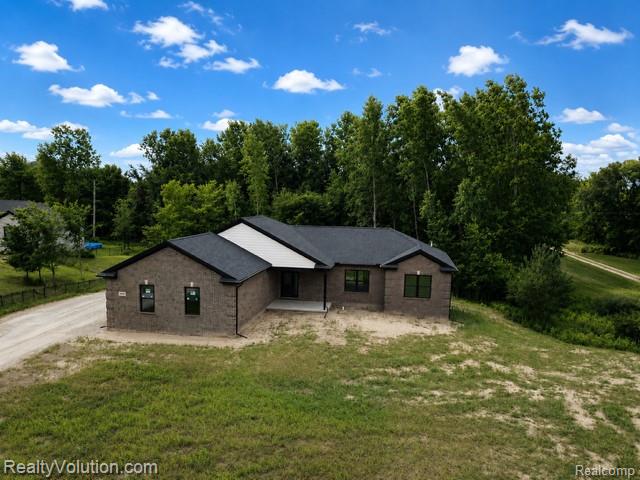 7260 Newark Road Property Photo 1