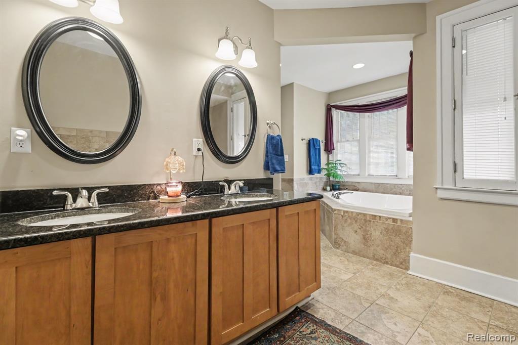 1485 Chicago Boulevard Property Photo 24