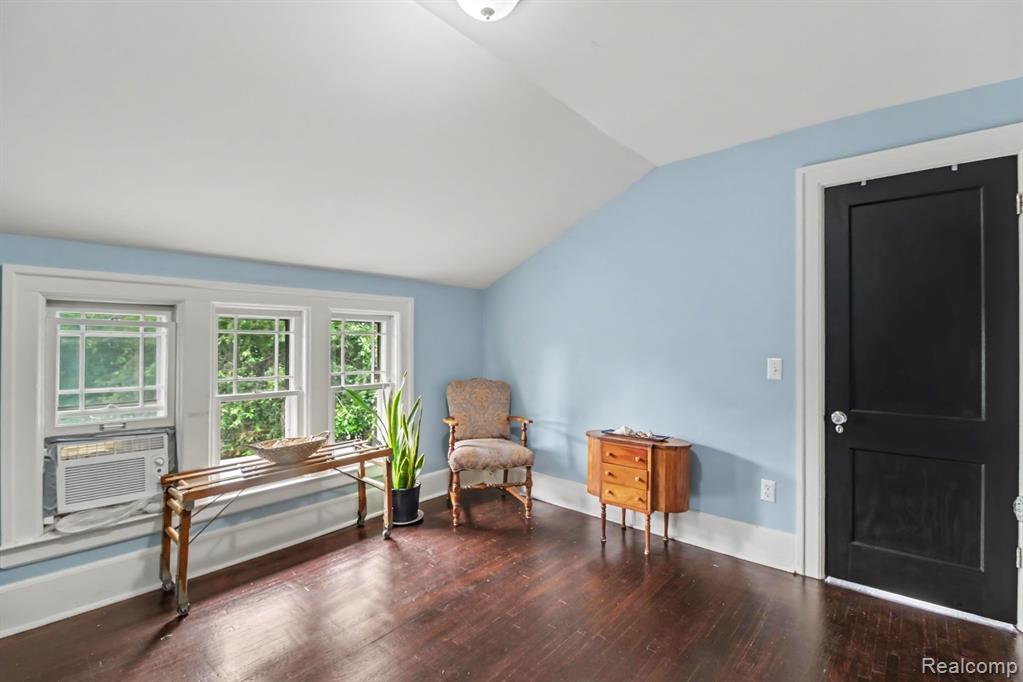 1485 Chicago Boulevard Property Photo 26