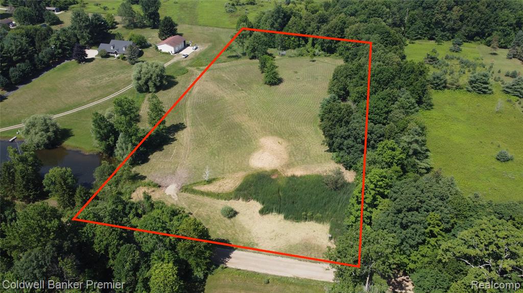 3975 Hagerman Road Property Photo 1