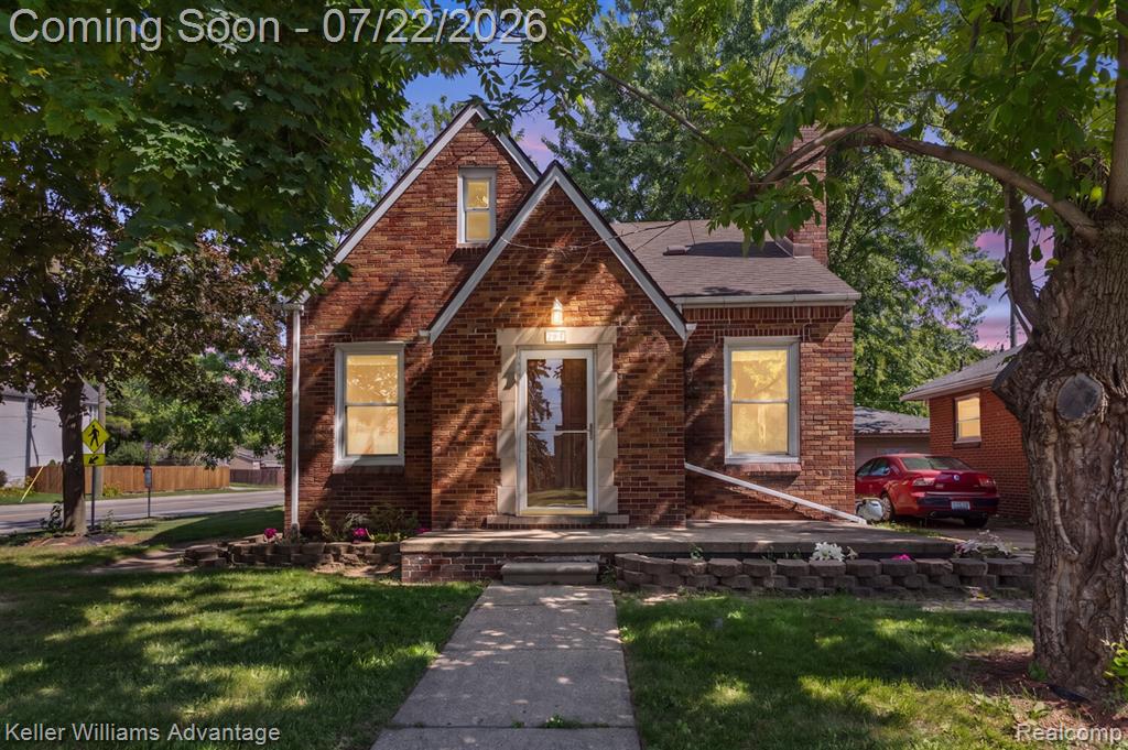 307 E Chesterfield Street Property Photo 1