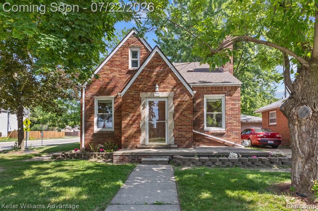307 E Chesterfield Street Property Photo 2
