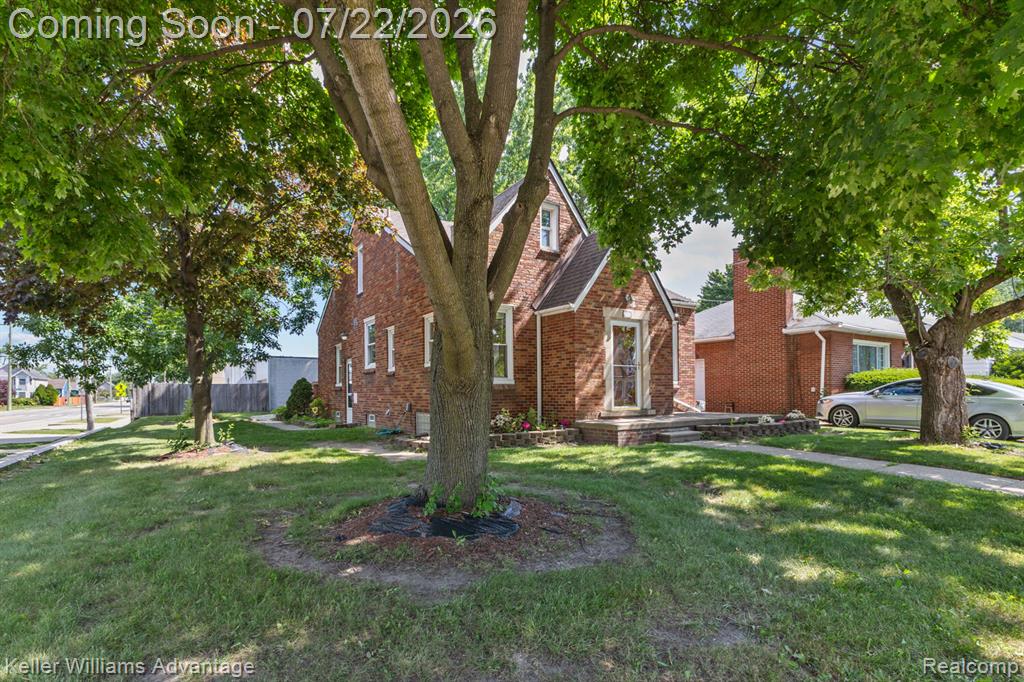 307 E Chesterfield Street Property Photo 4