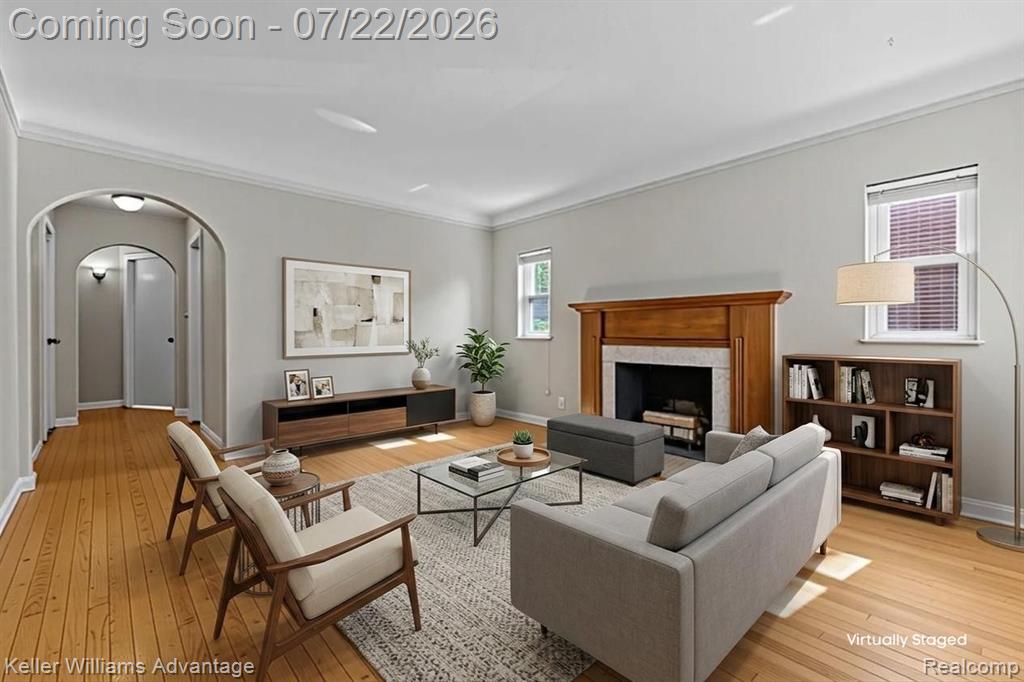 307 E Chesterfield Street Property Photo 6
