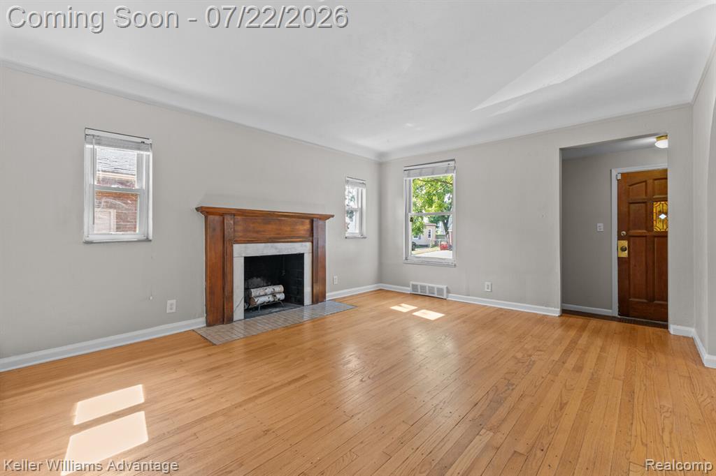 307 E Chesterfield Street Property Photo 7