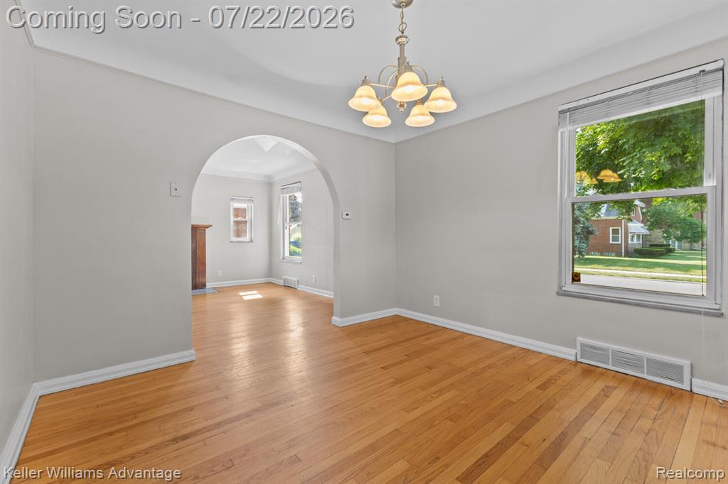 307 E Chesterfield Street Property Photo 11