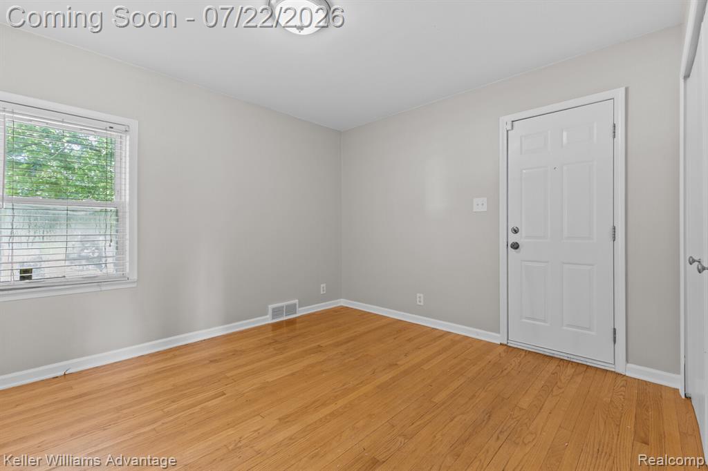307 E Chesterfield Street Property Photo 19