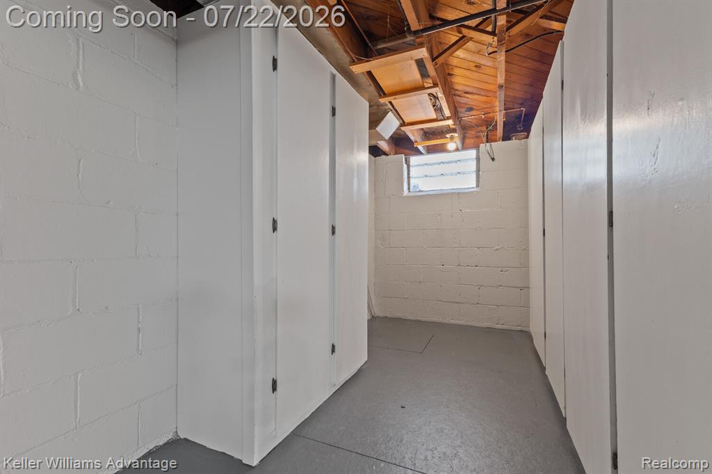 307 E Chesterfield Street Property Photo 28