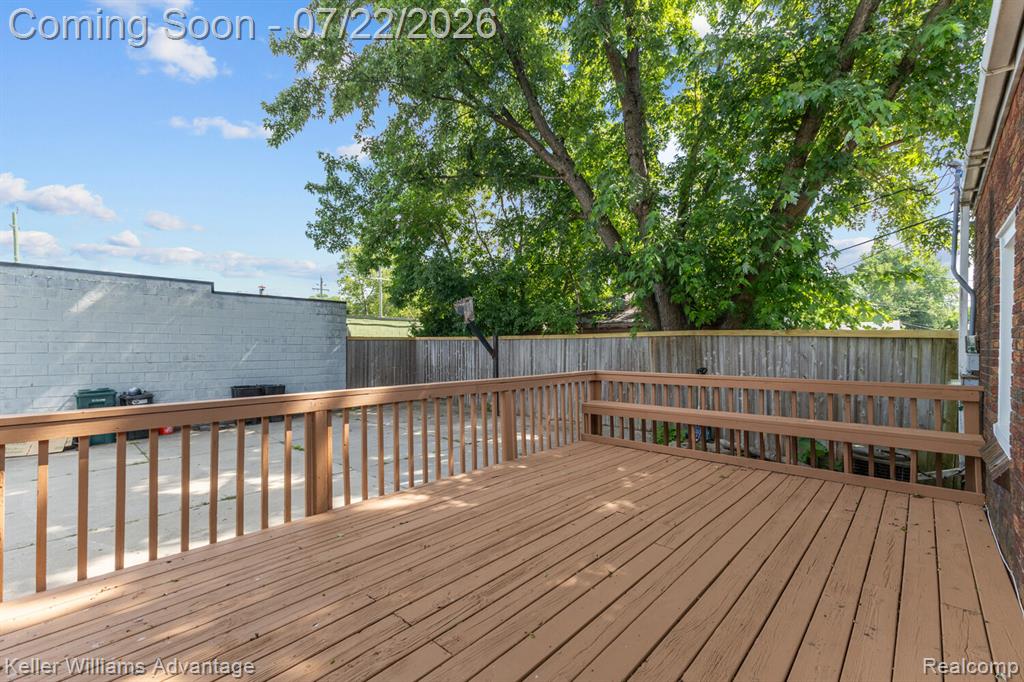 307 E Chesterfield Street Property Photo 32