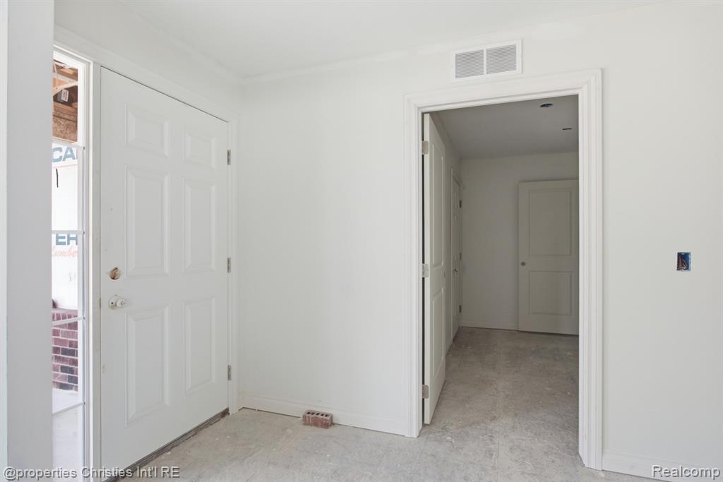 757 Nelsons Ridge Property Photo 11