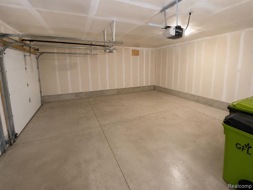 28530 Carlton Way Drive Property Photo 18