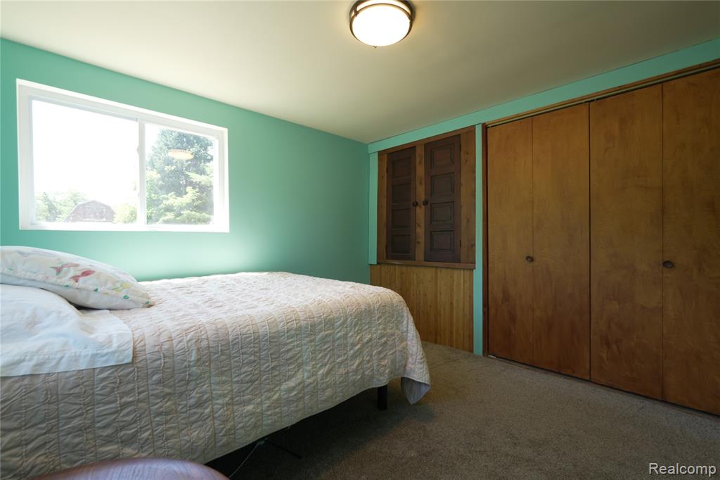 2898 Lakeshore Road Property Photo 11