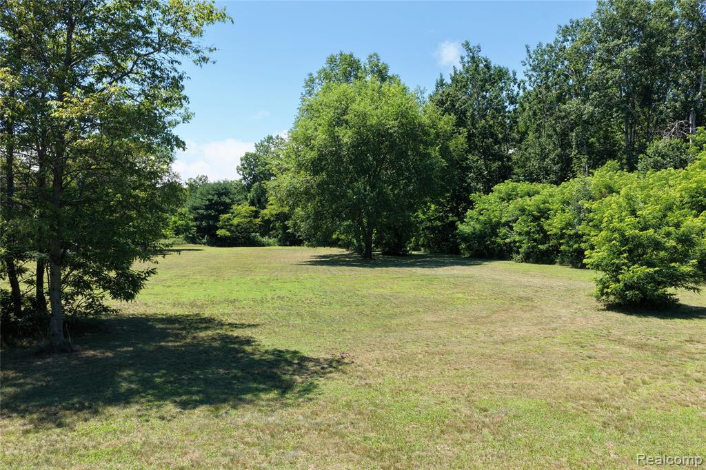 2898 Lakeshore Road Property Photo 15