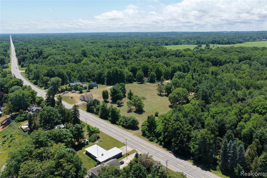 2898 Lakeshore Road Property Photo 19